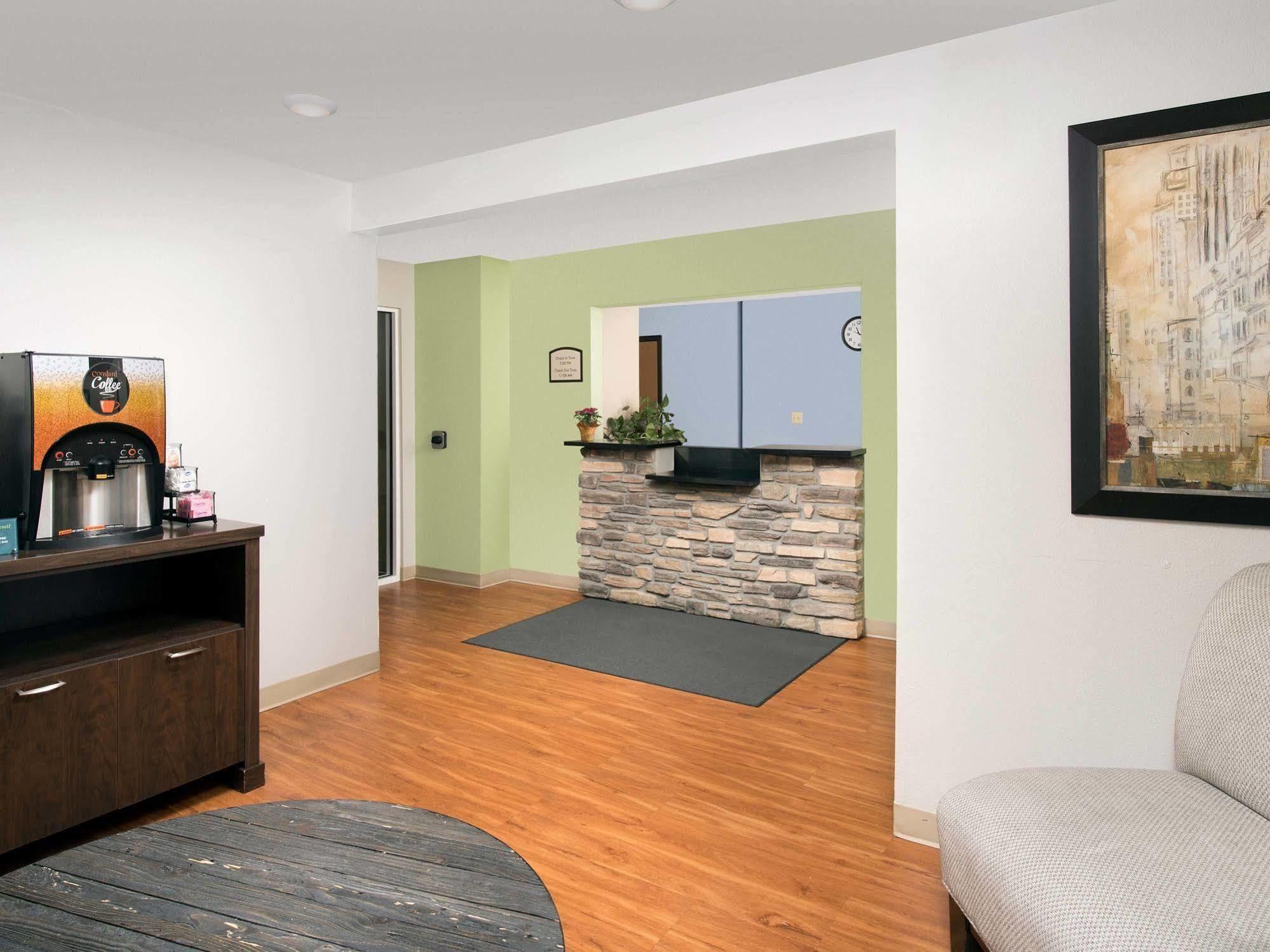 Extended Stay America Suites - Denver - Airport Aurora Buitenkant foto